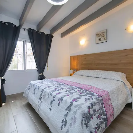 Isa By Interhome בניסה