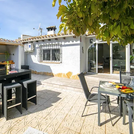 Isa By Interhome בית נופש בניסה